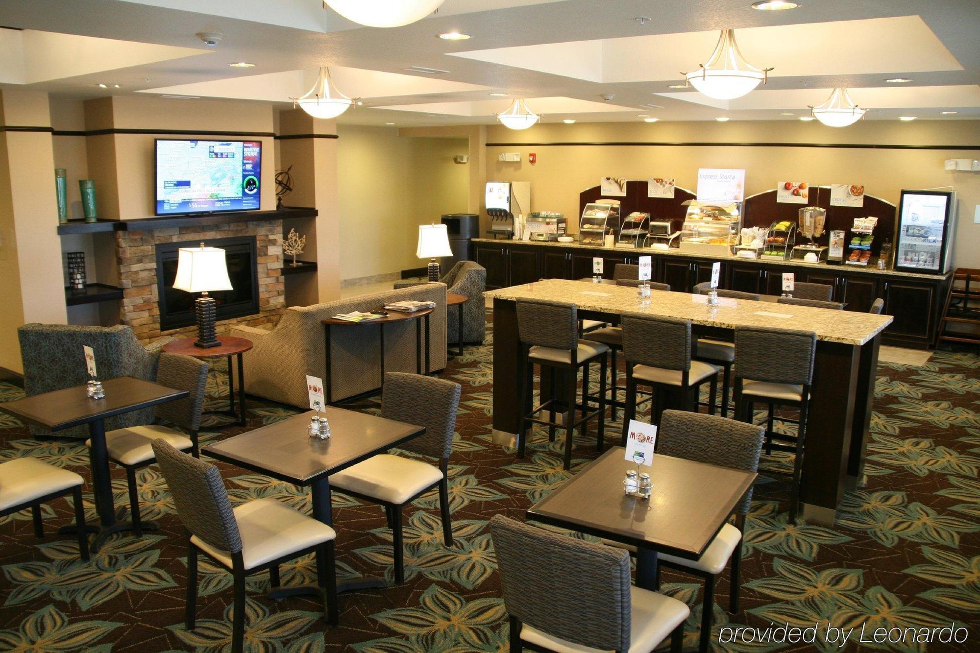 Holiday Inn Express & Suites Nevada By Ihg Exterior foto